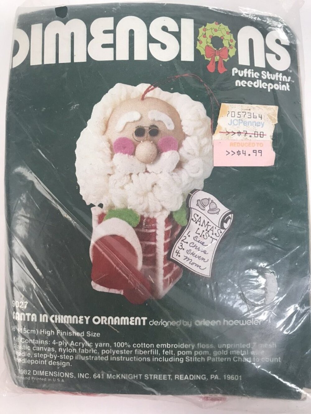 DIMENSIONS SANTA IN CHIMNEY ORNAMENT Puffie Stuffins Needlepoint Kit 6" NEW